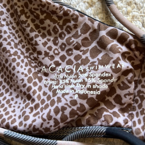 Acacia tie top, cross in the front. Plaid print in petite (xs) - Picture 3 of 4